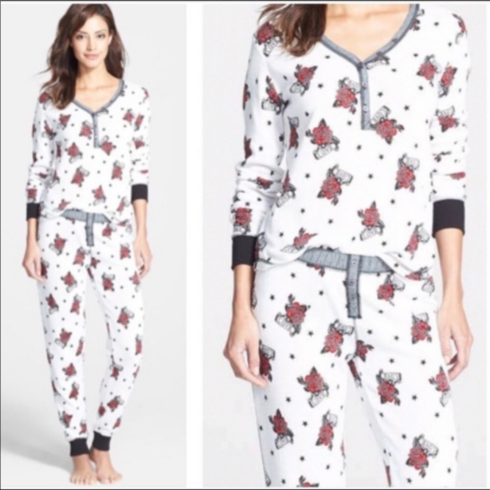Pj Savage rate print Pj/lounge set